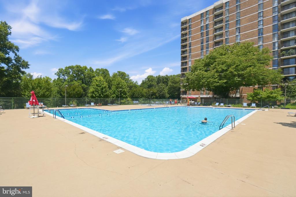 2311 PIMMIT DRIVE Unit: 511E