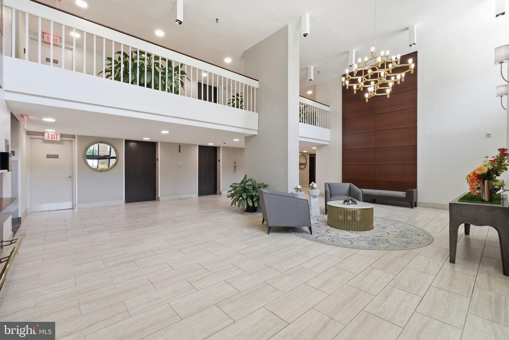 2311 PIMMIT DRIVE Unit: 511E
