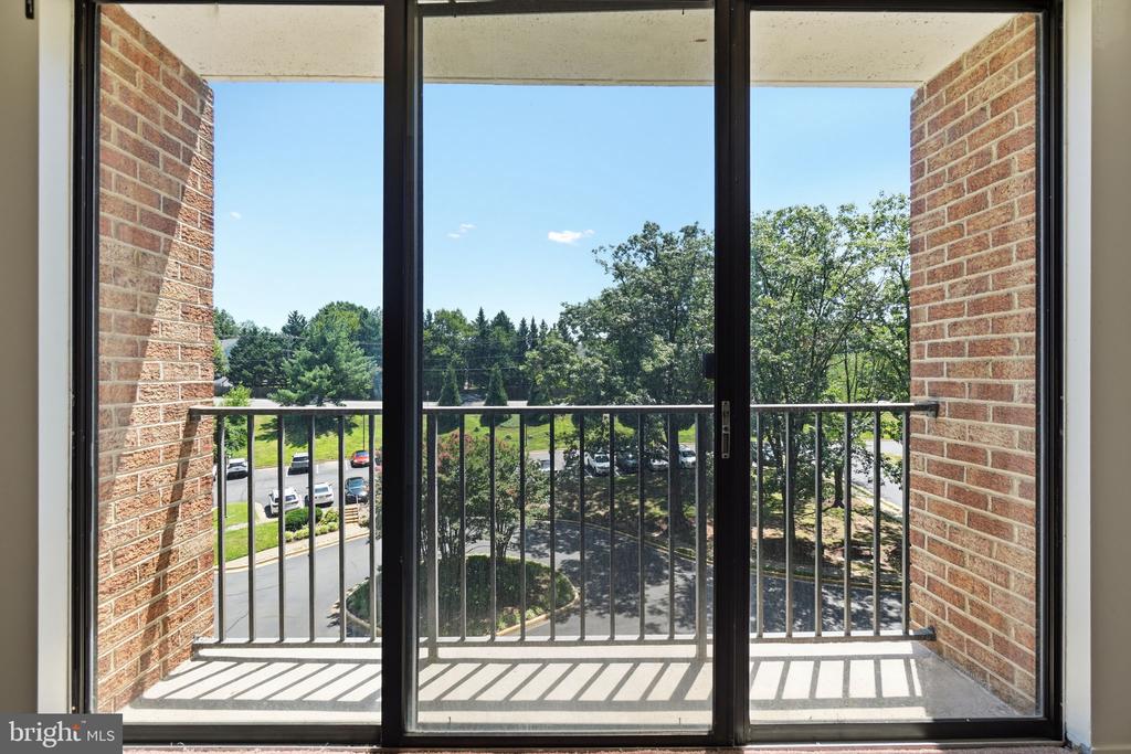 2311 PIMMIT DRIVE Unit: 511E