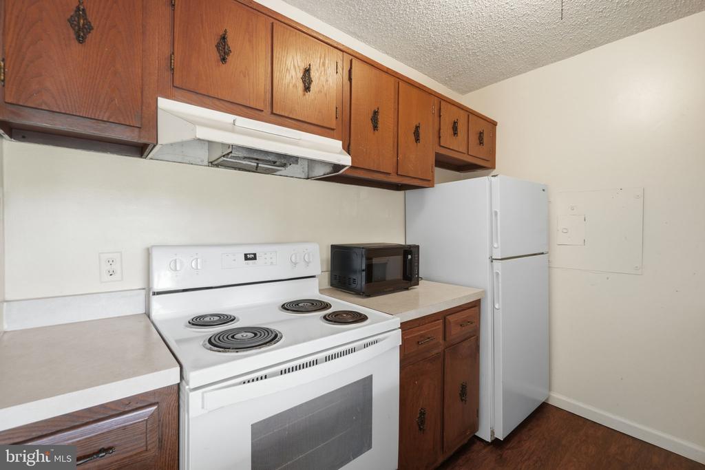 2311 PIMMIT DRIVE Unit: 511E