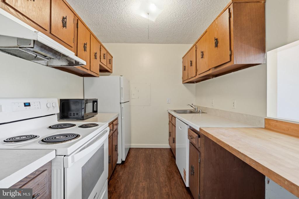 2311 PIMMIT DRIVE Unit: 511E