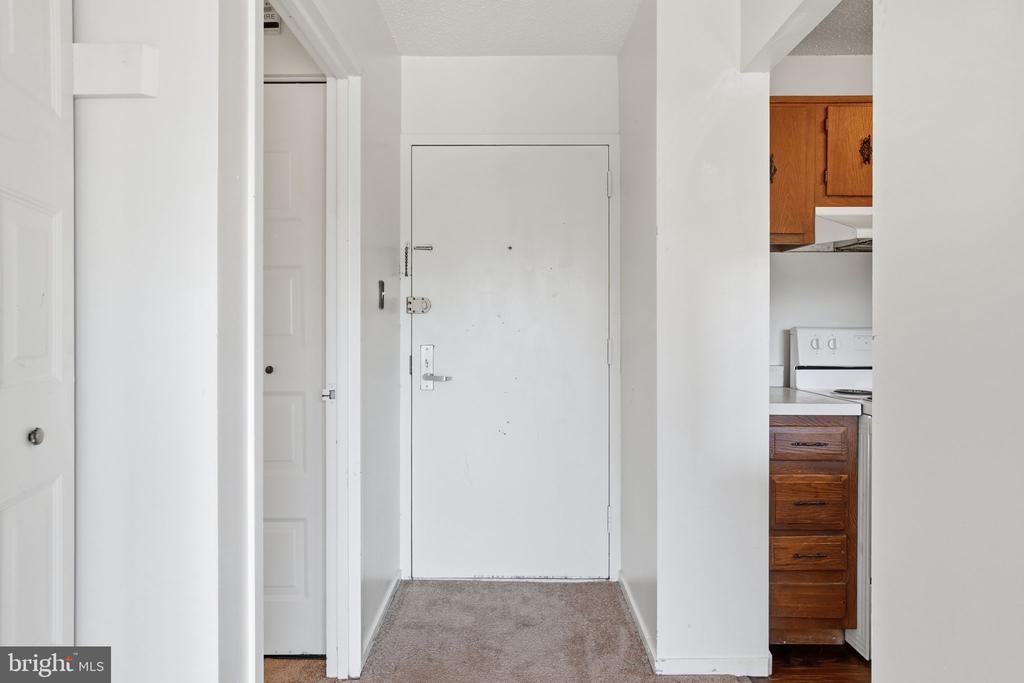 2311 PIMMIT DRIVE Unit: 511E