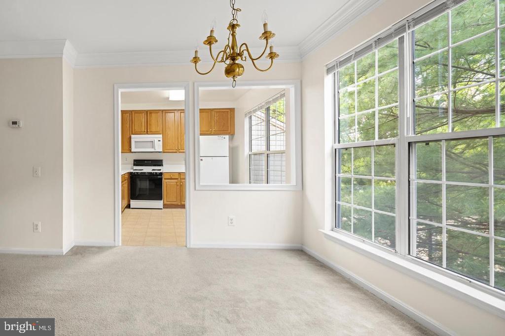 7014 METROPOLITAN PLACE Unit: 302