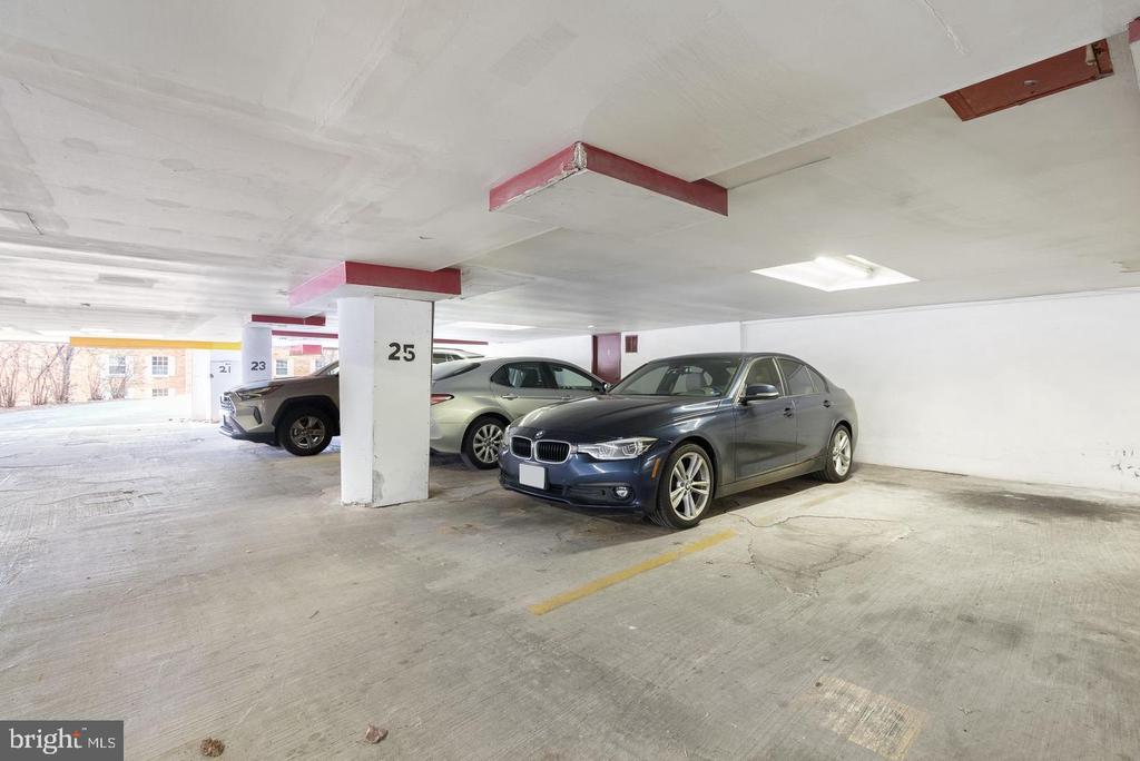 7651 TREMAYNE PLACE Unit: 211