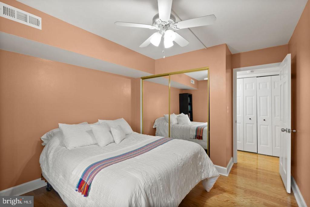 7651 TREMAYNE PLACE Unit: 211