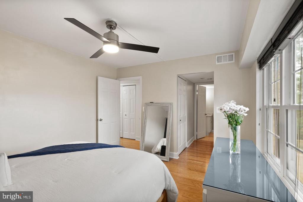 7651 TREMAYNE PLACE Unit: 211