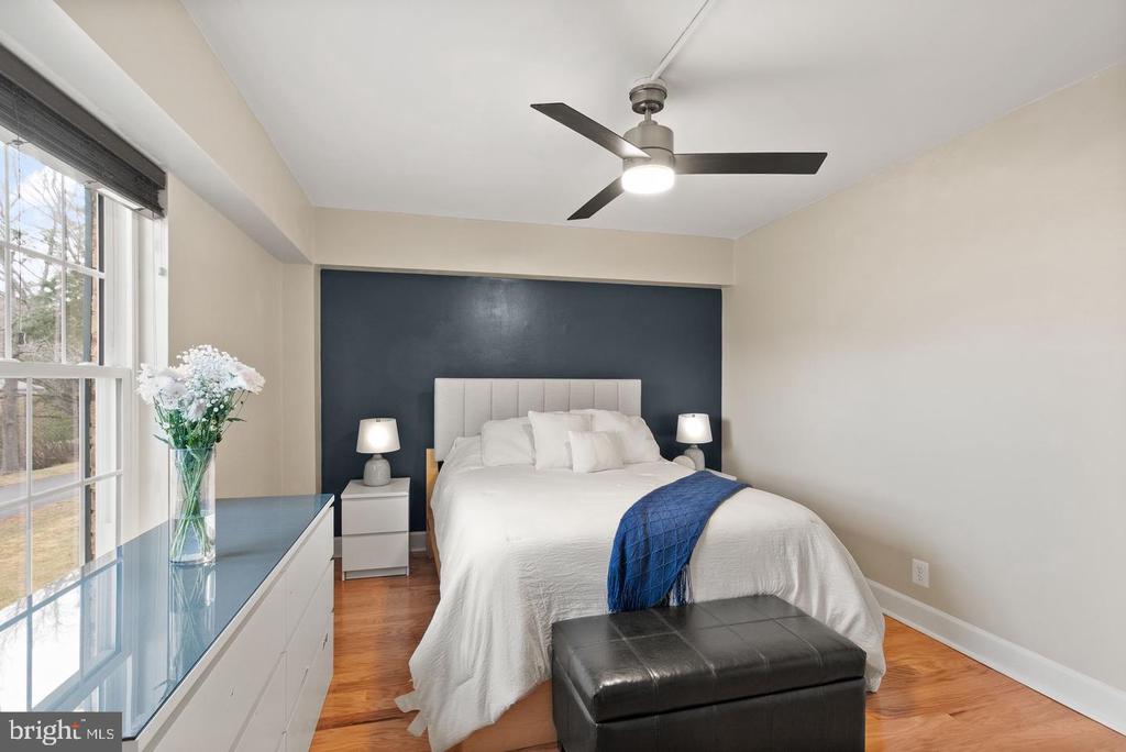 7651 TREMAYNE PLACE Unit: 211