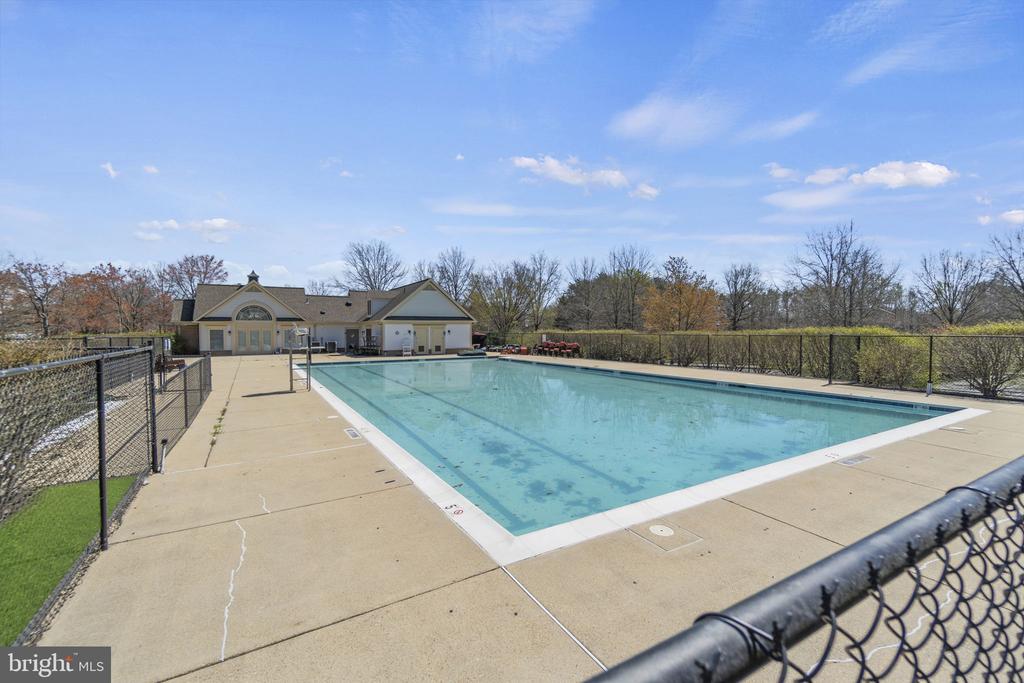 6601 THACKWELL WAY Unit: 3-I