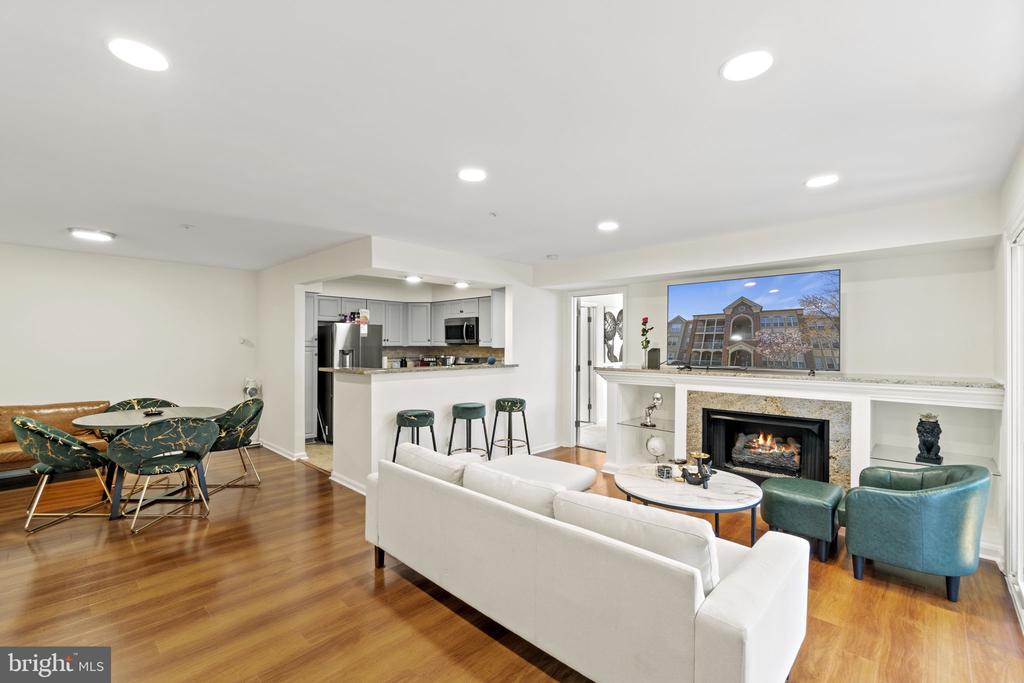 6601 THACKWELL WAY Unit: 3-I