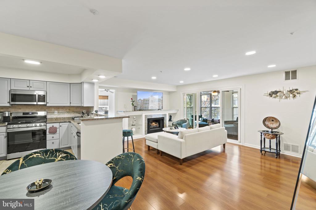 6601 THACKWELL WAY Unit: 3-I