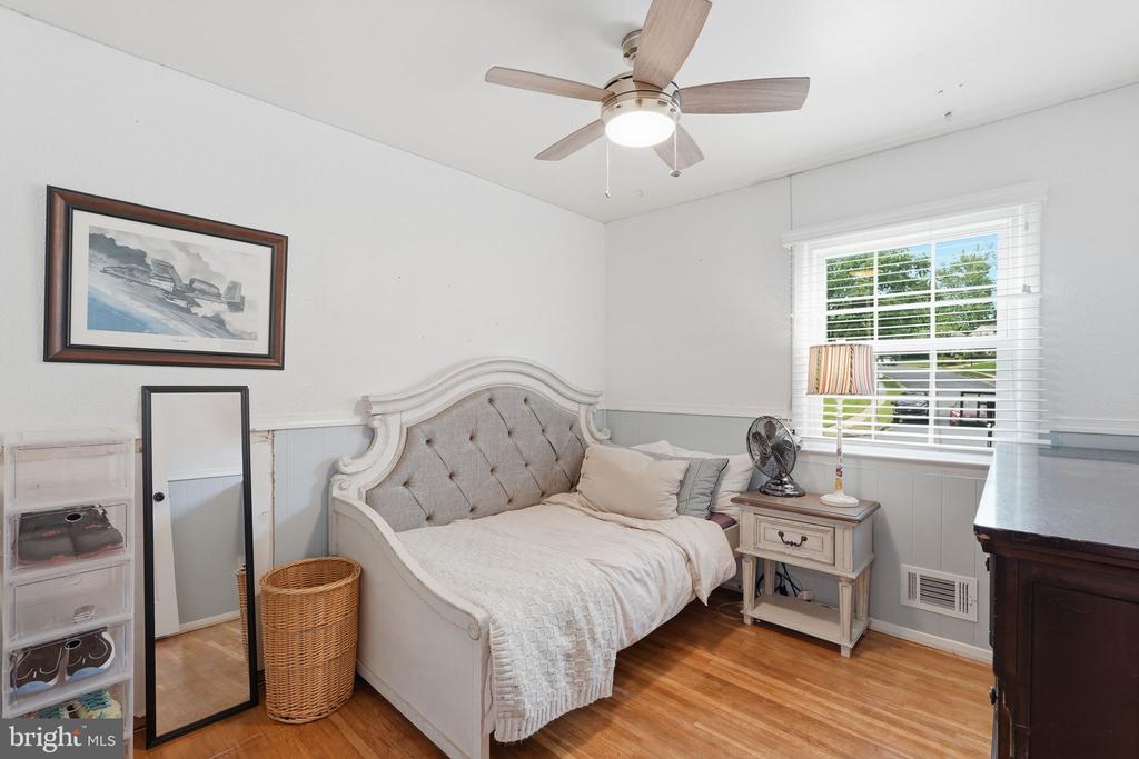 7023 ASHBURY DRIVE