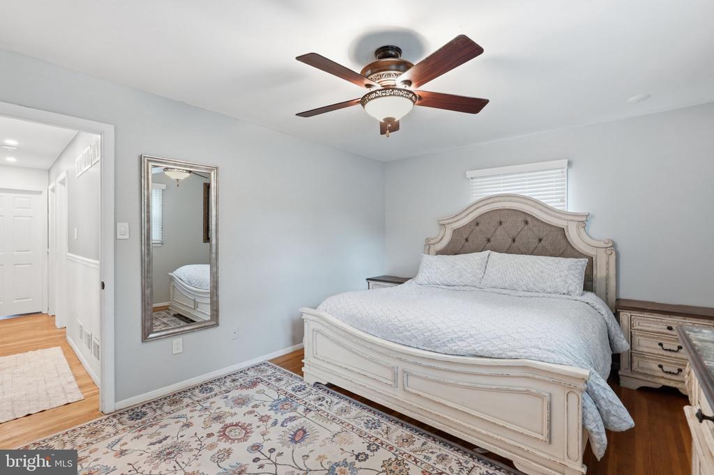 7023 ASHBURY DRIVE