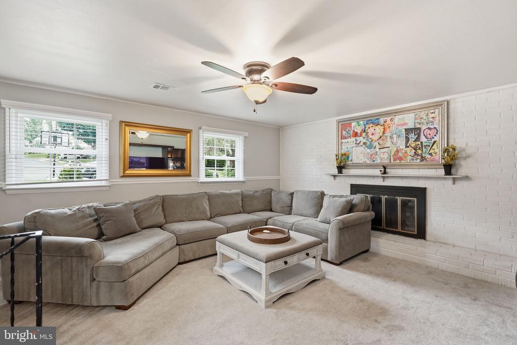 7023 ASHBURY DRIVE