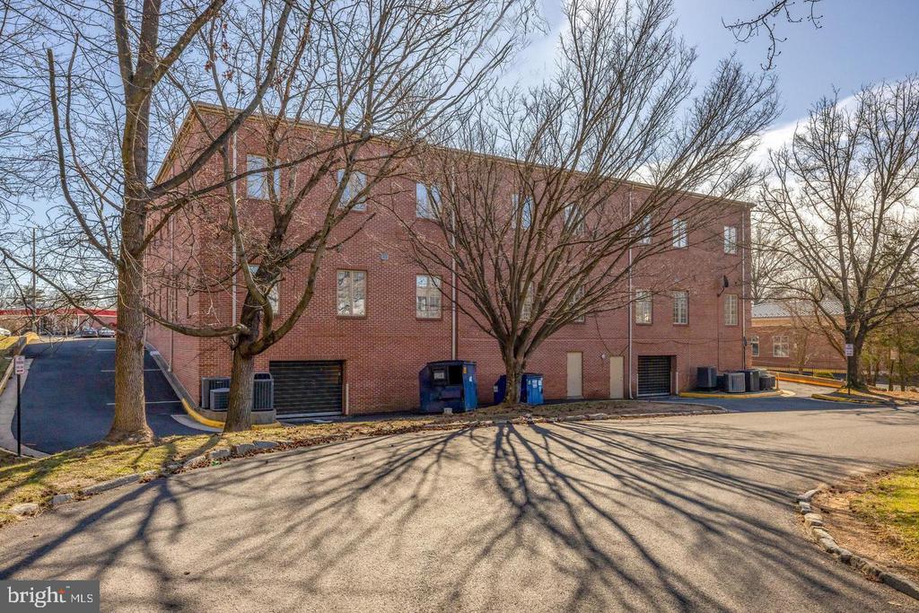 746 WALKER ROAD Unit: 26