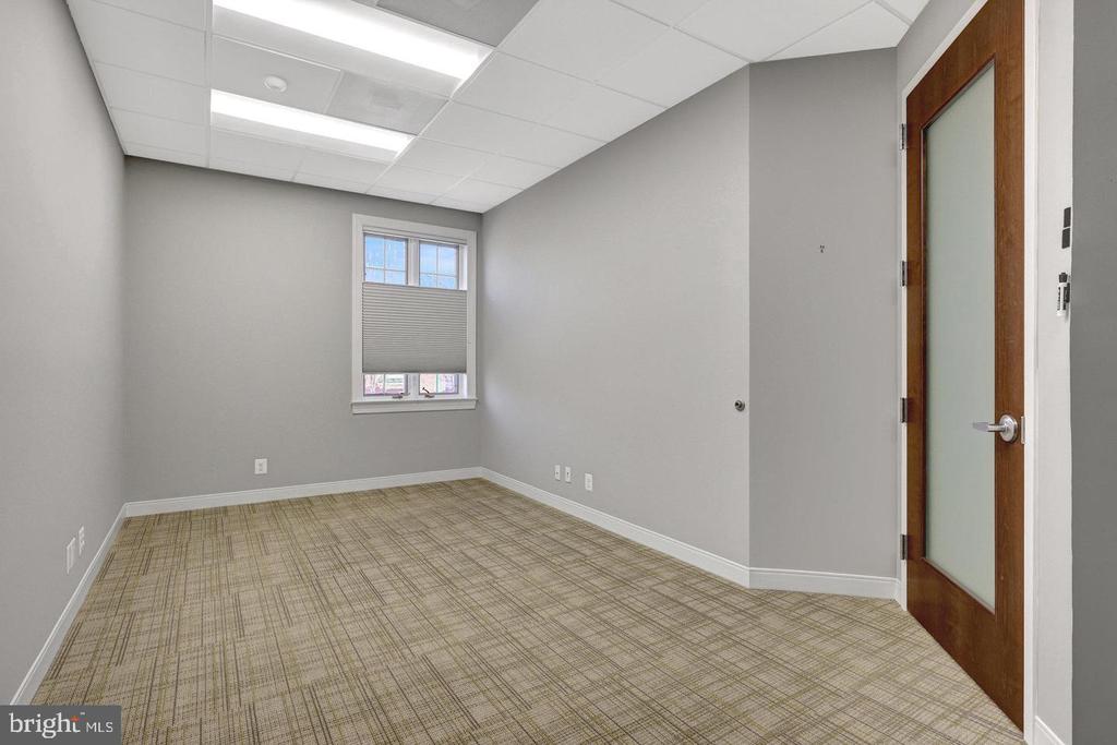 746 WALKER ROAD Unit: 26