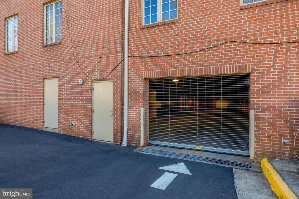 746 WALKER ROAD Unit: 26