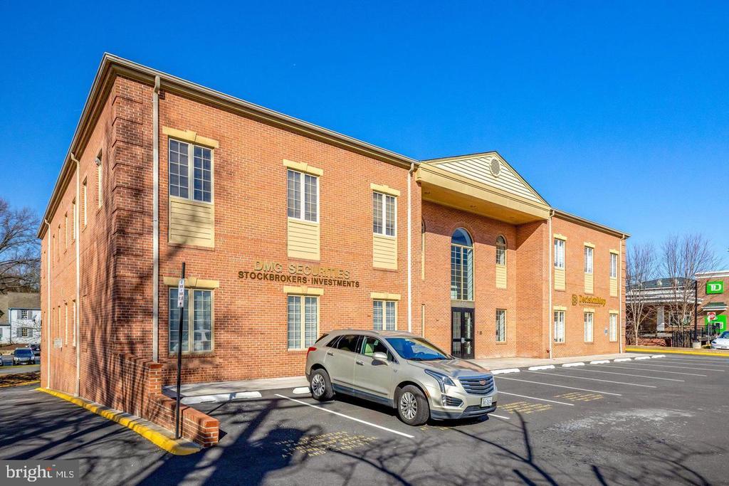 746 WALKER ROAD Unit: 26