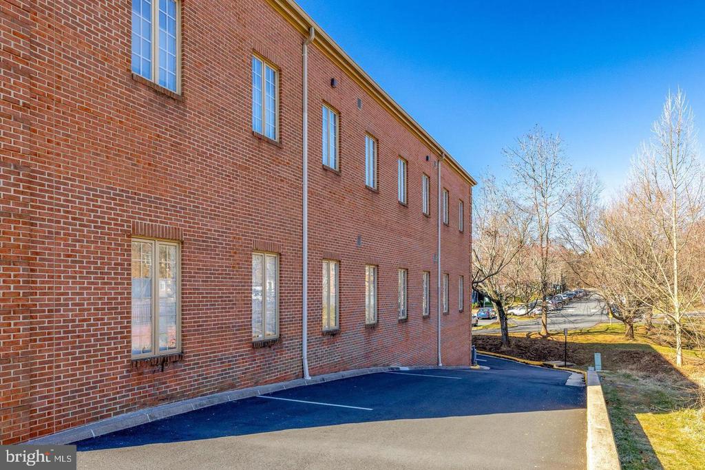 746 WALKER ROAD Unit: 26