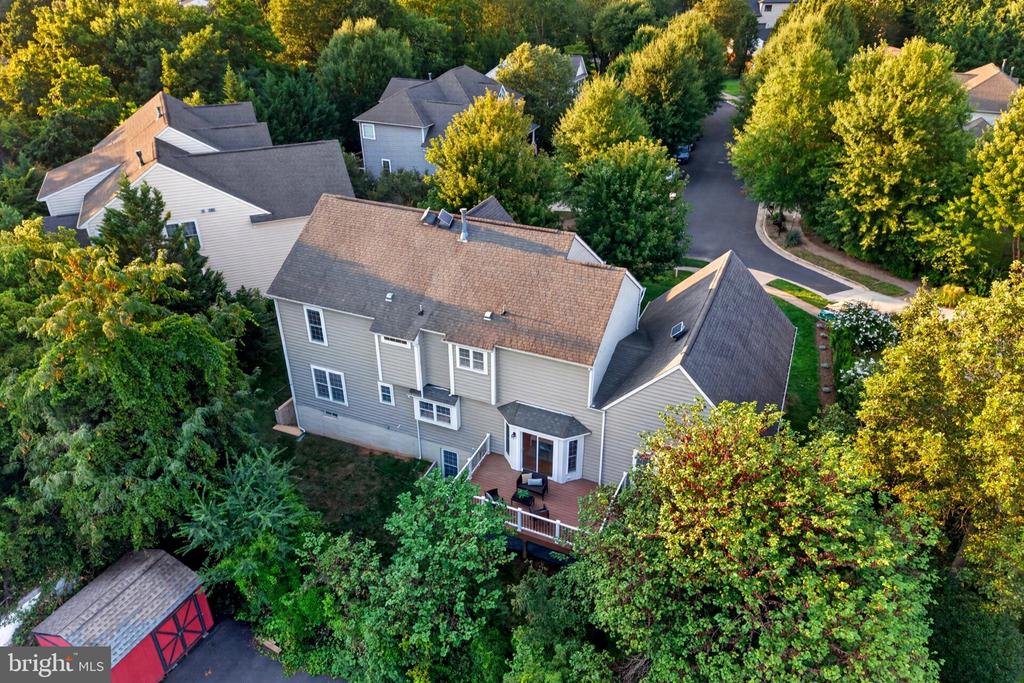 889 BALLOU STREET