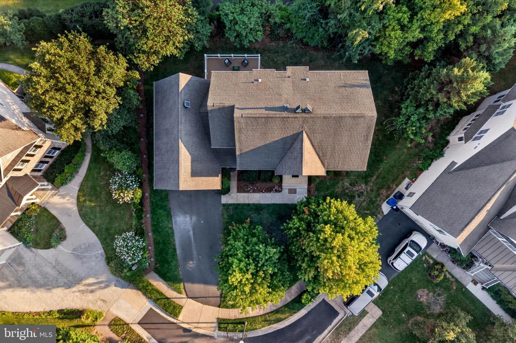 889 BALLOU STREET