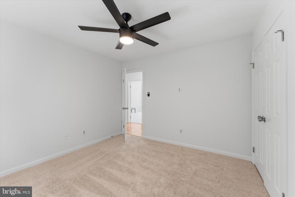 15251 EAGLE TAVERN WAY