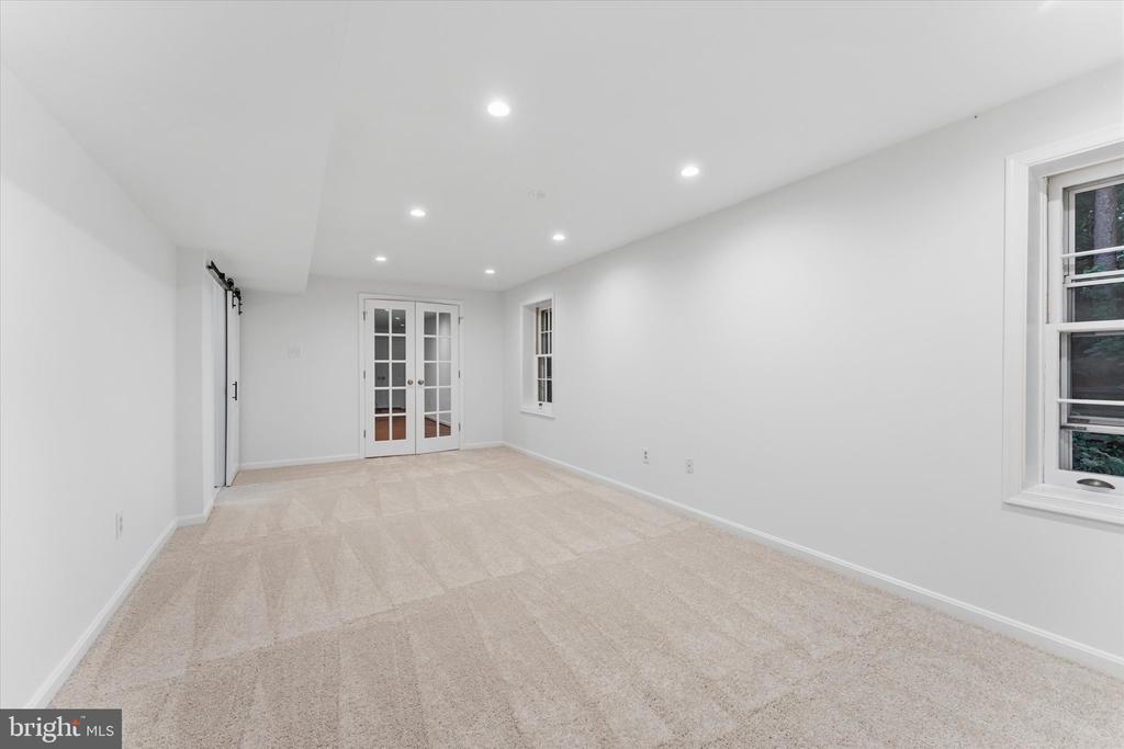 15251 EAGLE TAVERN WAY