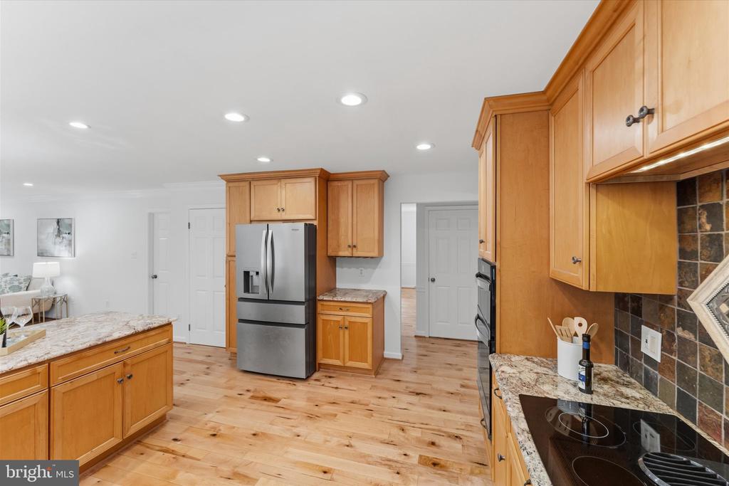 15251 EAGLE TAVERN WAY