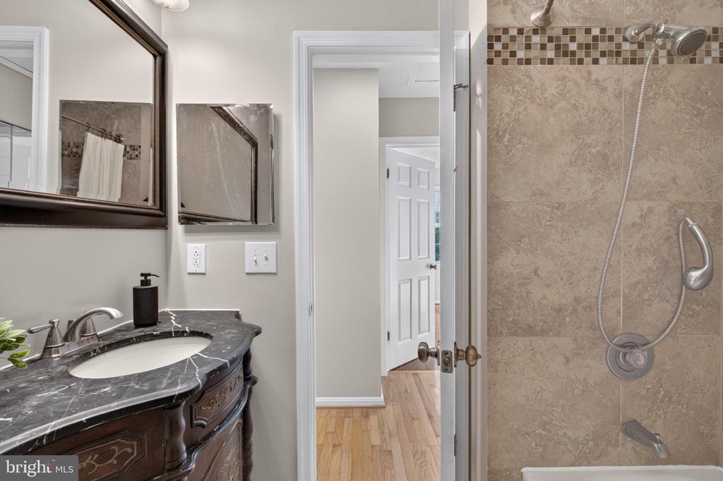 3609 BUCKEYE COURT