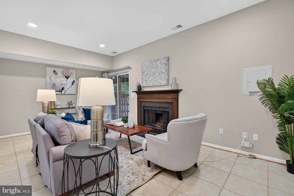 3609 BUCKEYE COURT
