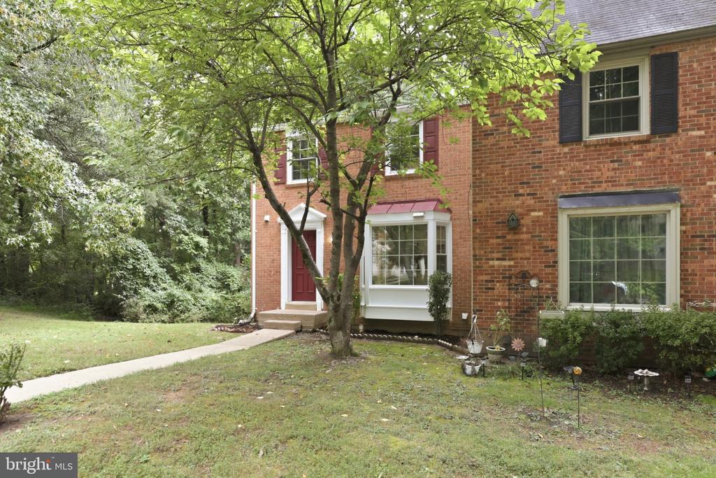 2915 ELLENWOOD DRIVE