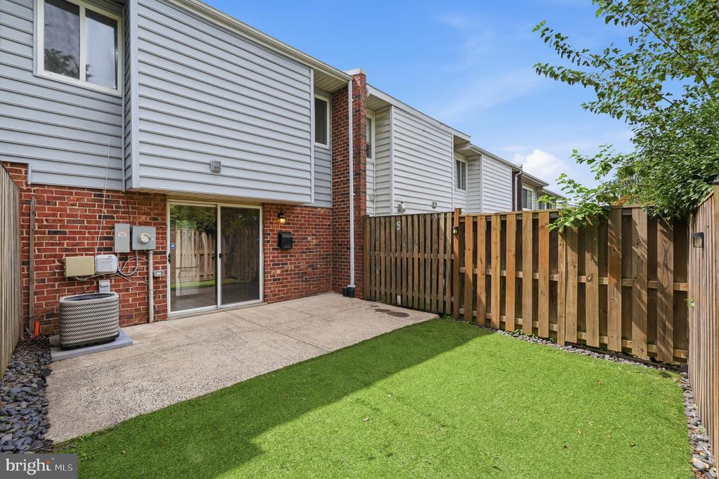 13274 POENER PLACE