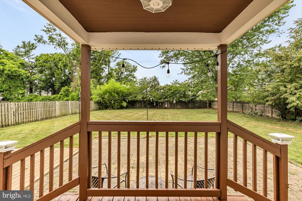 8604 WOODLAWN COURT