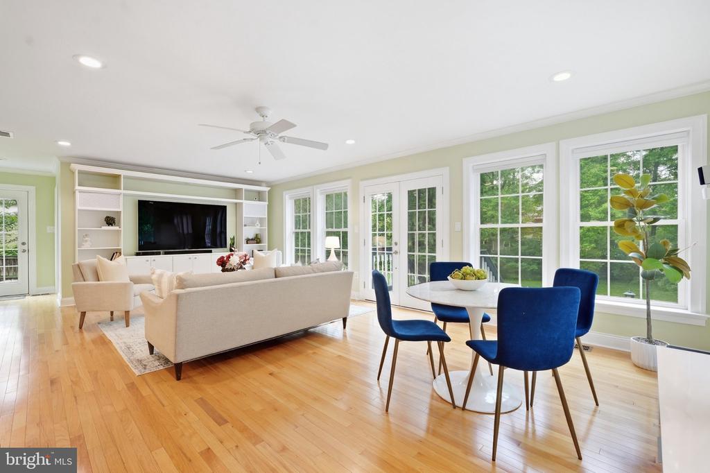 12404 KINGS LAKE DRIVE