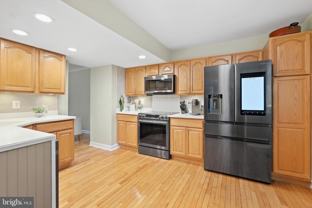12404 KINGS LAKE DRIVE