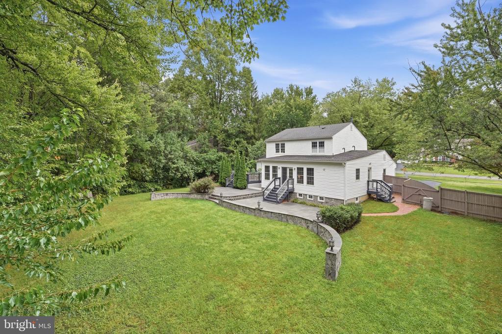 12404 KINGS LAKE DRIVE