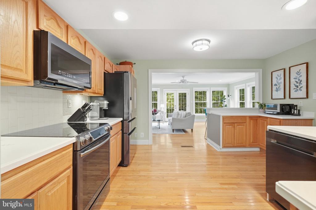12404 KINGS LAKE DRIVE