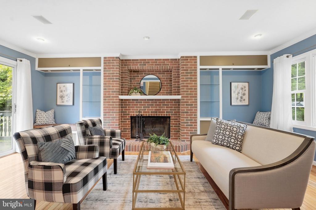 12404 KINGS LAKE DRIVE