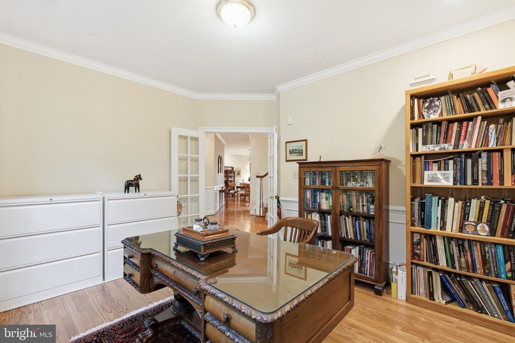 3705 LINDA LANE