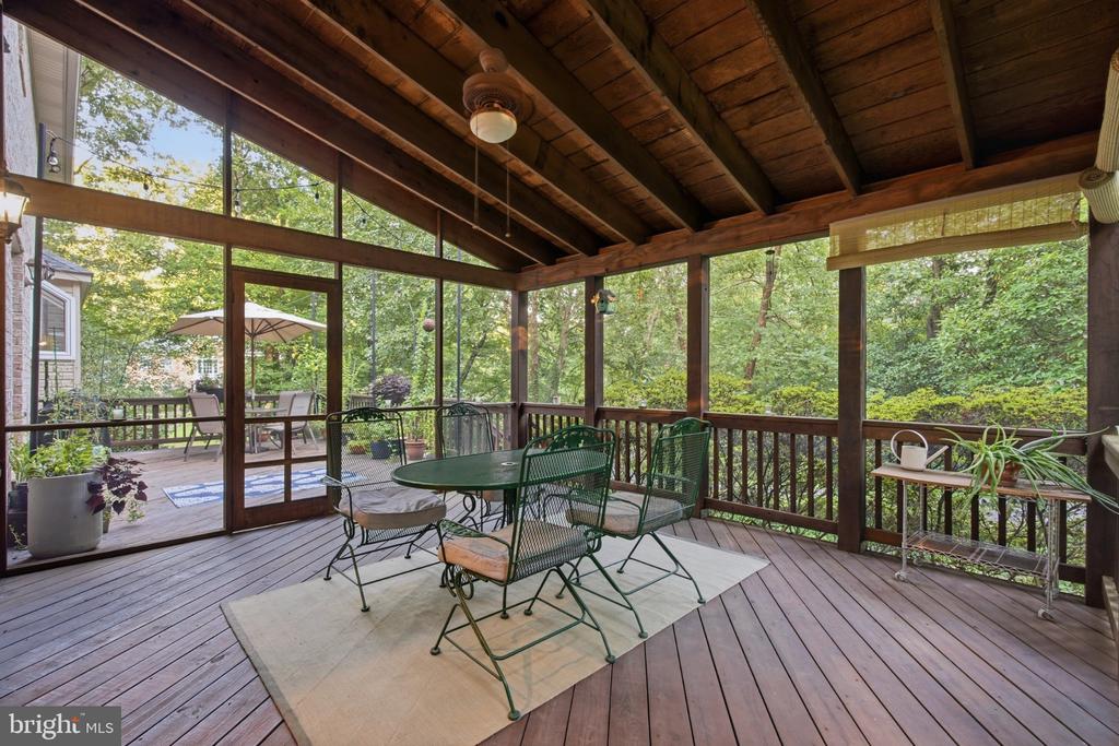 3705 LINDA LANE