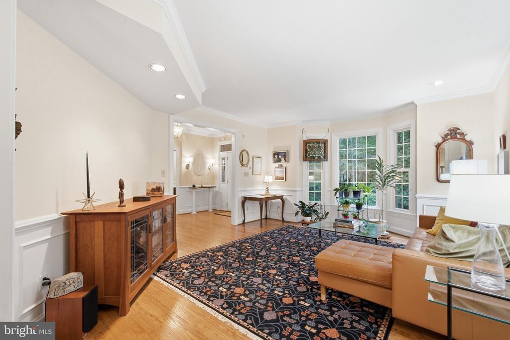 3705 LINDA LANE