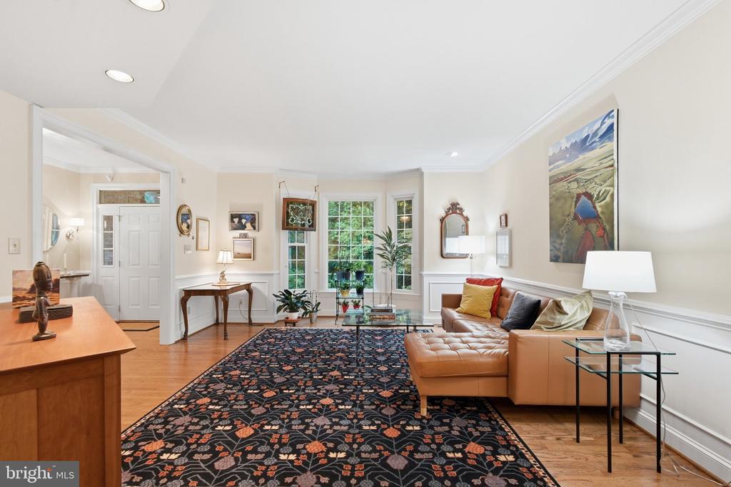 3705 LINDA LANE