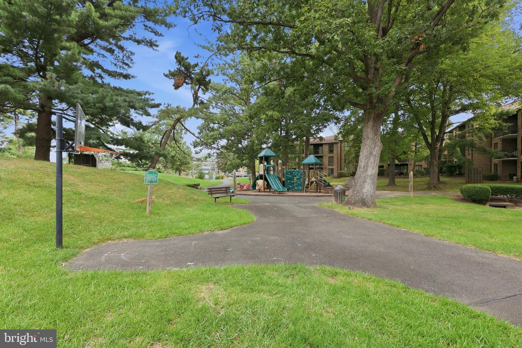 2014 COLTS NECK ROAD Unit: 21B