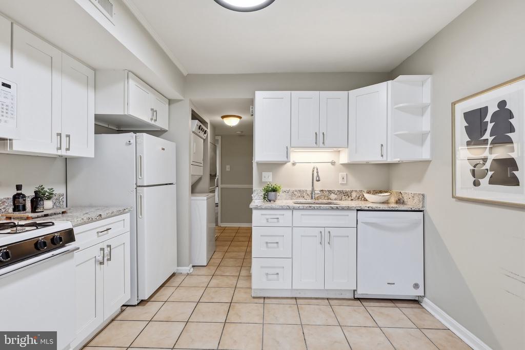 2014 COLTS NECK ROAD Unit: 21B
