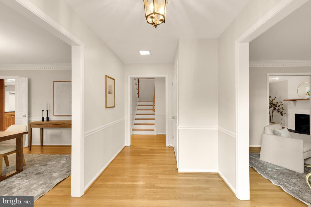 9818 FLINTRIDGE COURT