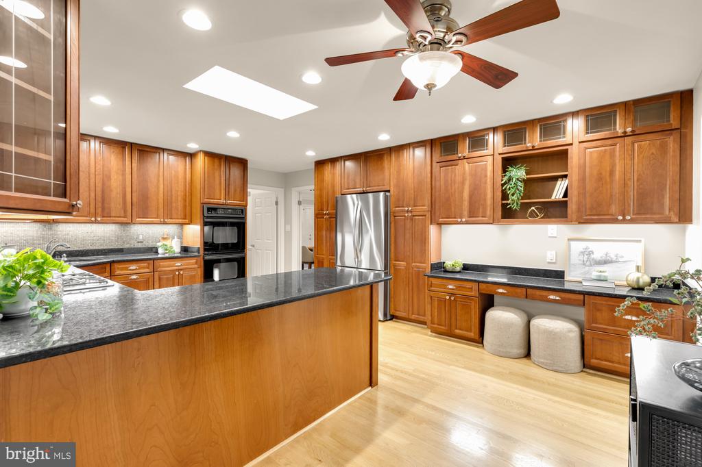 9818 FLINTRIDGE COURT