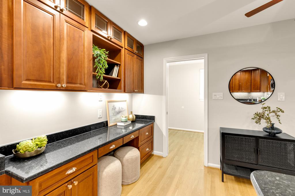 9818 FLINTRIDGE COURT