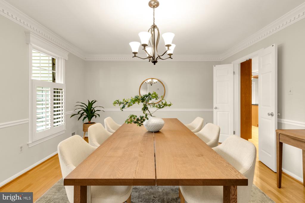 9818 FLINTRIDGE COURT