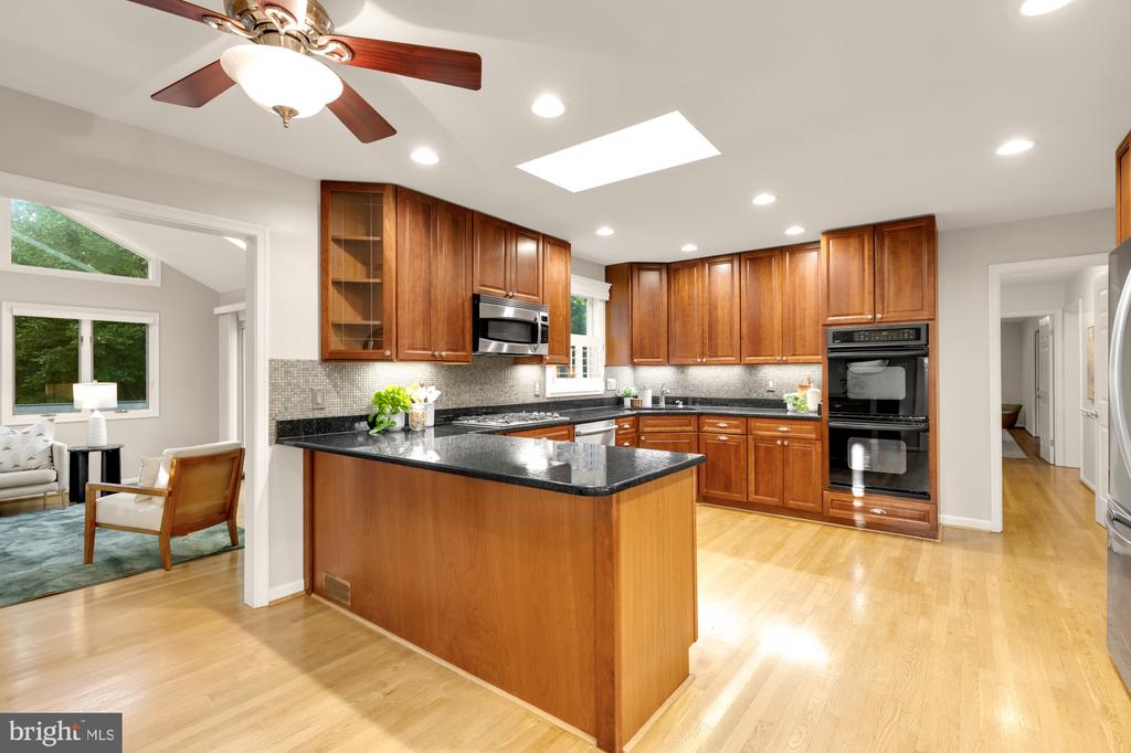 9818 FLINTRIDGE COURT