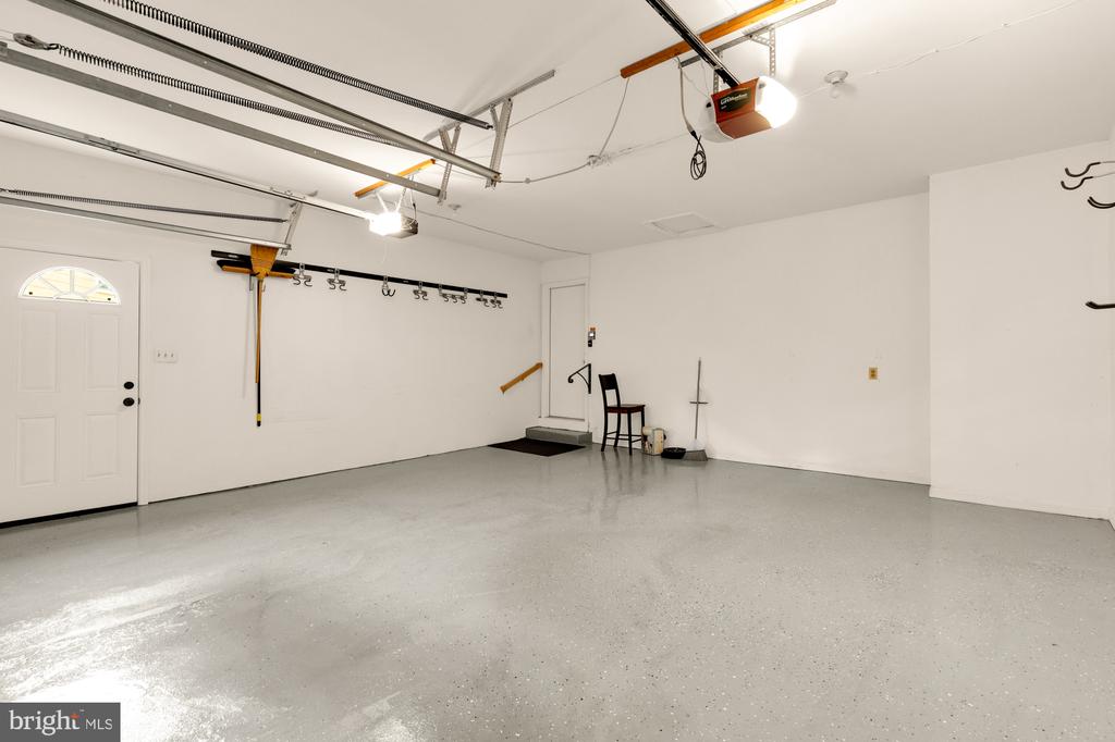 9818 FLINTRIDGE COURT
