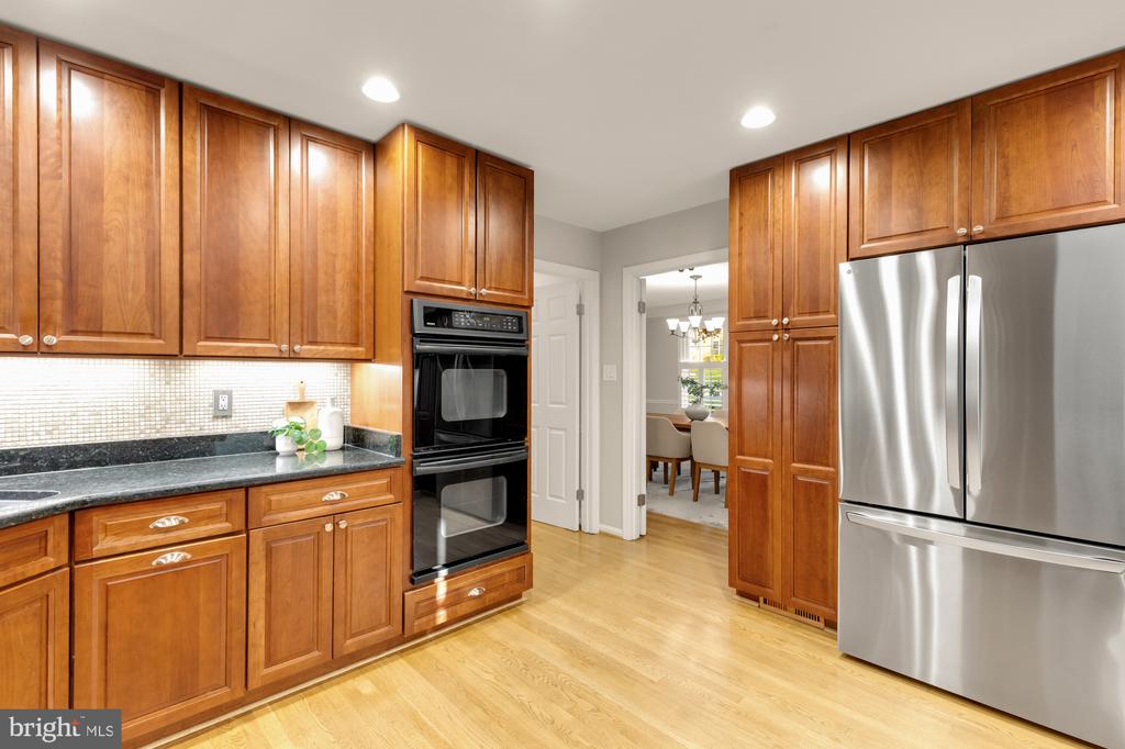 9818 FLINTRIDGE COURT